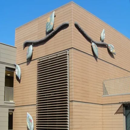 The installed leaves on the side of the villas at gower building.